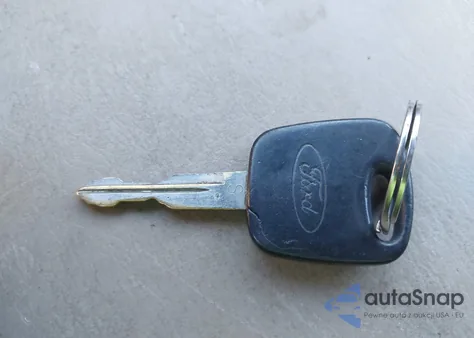 2000 Ford F-150 Lariat/Work Series/Xl/Xlt z USA, uszkodzony, nr VIN 1FTPX18L5YNA73264